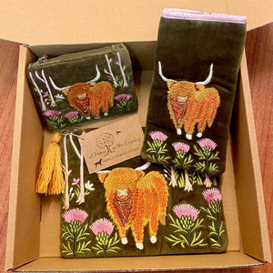 The Highland Cow Cotton Velvet Gift Set