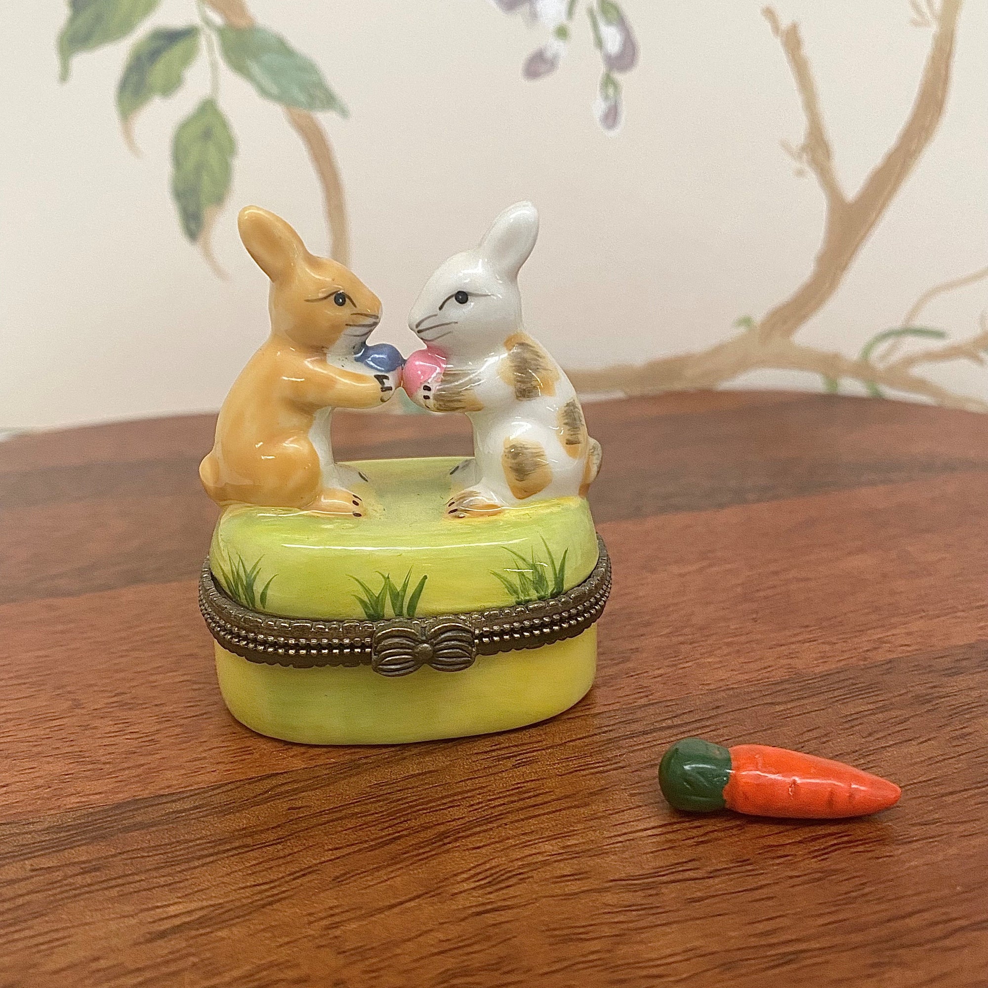 Rabbits in love ceramic box with hidden carrot trinket
